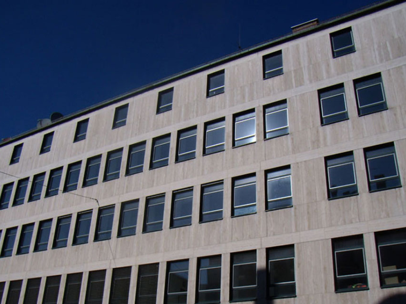 Entwicklungsfähiges Bürohaus in zentraler Stadtlage verkauft