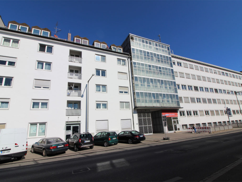 Ensemble verkauft! Imposantes Bürohaus und mächtiges Wohn-Geschäftshaus!